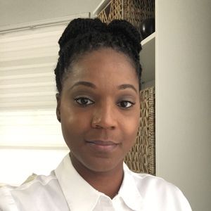 Meet your Posher, Eva